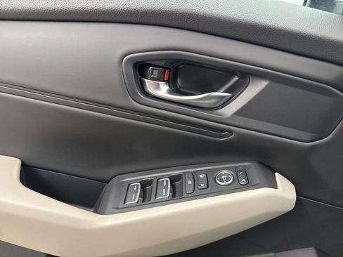 Used 2024 Honda Accord EX image 29