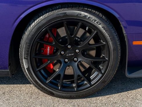 Used 2016 Dodge Challenger SRT Hellcat image 11