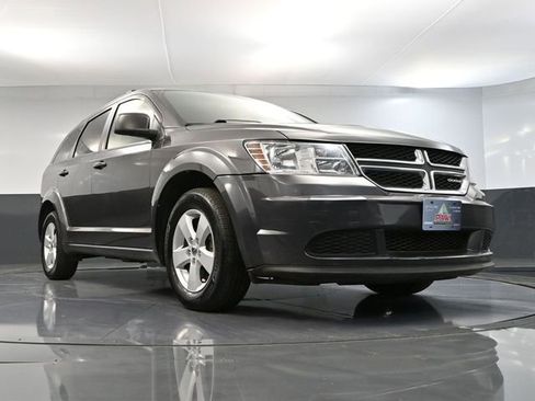 Used 2016 Dodge Journey SE w/ Flexible Seating Group image 50