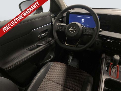 New 2026 Nissan Kicks SR w/ SR Premium Package FWD image 19