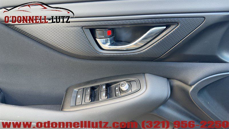 Used 2025 Subaru Outback Premium AWD/4WD image 12