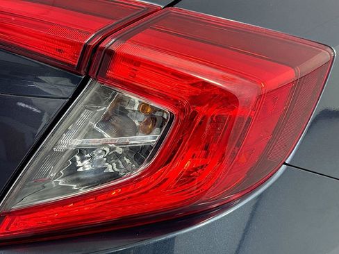 Used 2017 Honda Civic Touring image 36