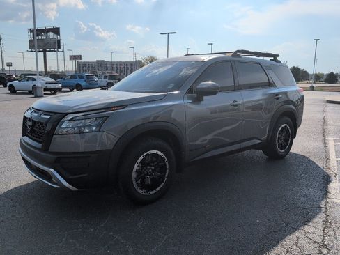 Used 2023 Nissan Pathfinder Rock Creek AWD/4WD image 3