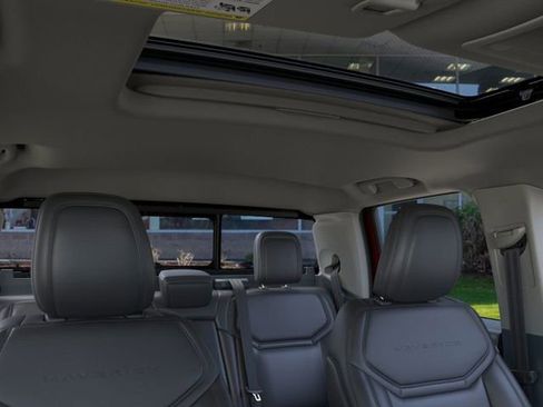 New 2026 Ford Maverick Lariat w/ Black Appearance Package image 12