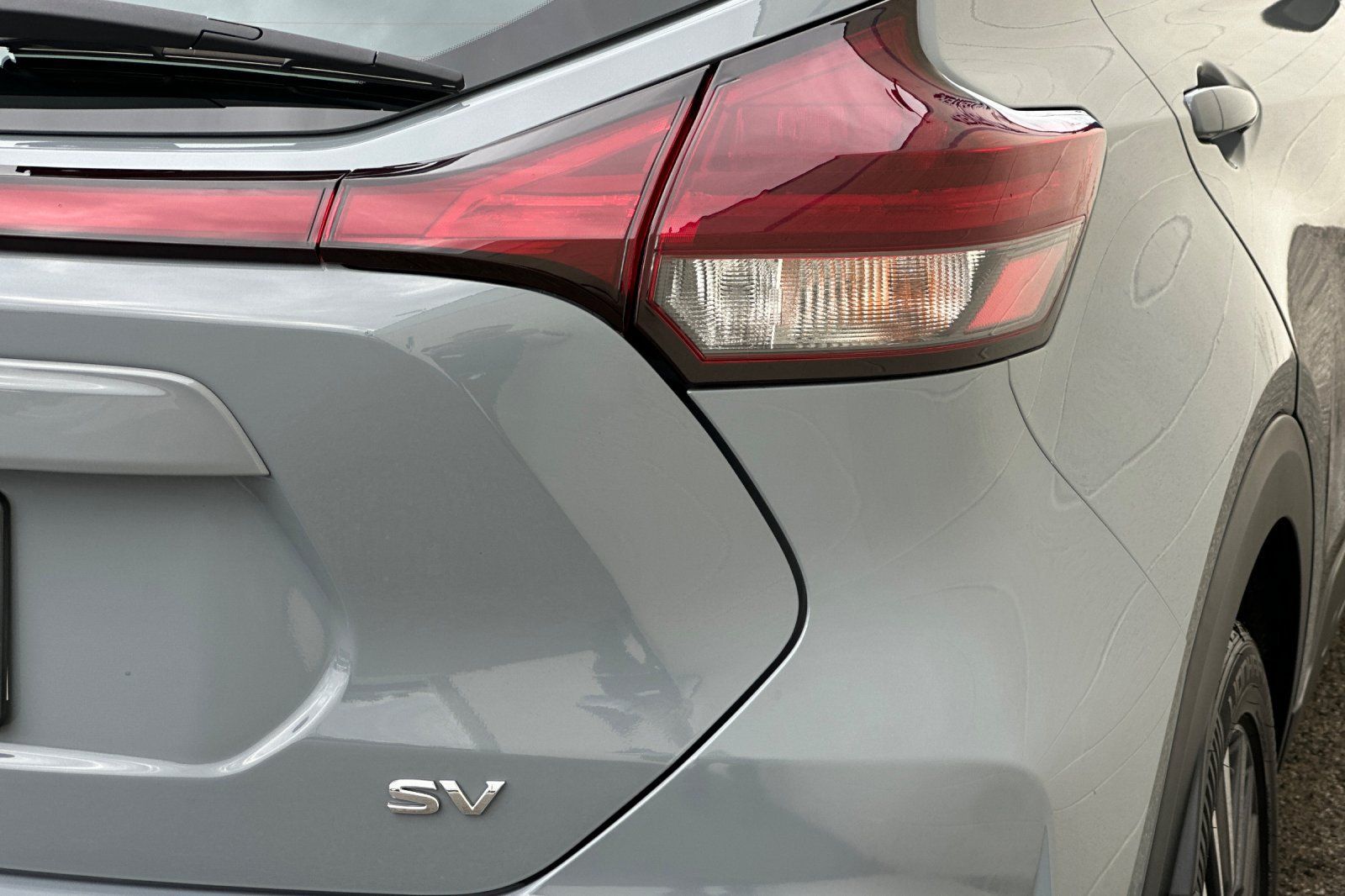 Used 2021 Nissan Kicks SV FWD image 37
