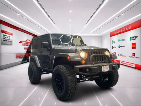Used 2016 Jeep Wrangler Sahara AWD/4WD image 2