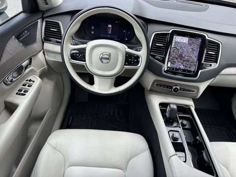 Used 2023 Volvo XC90 B6 Plus AWD/4WD image 15