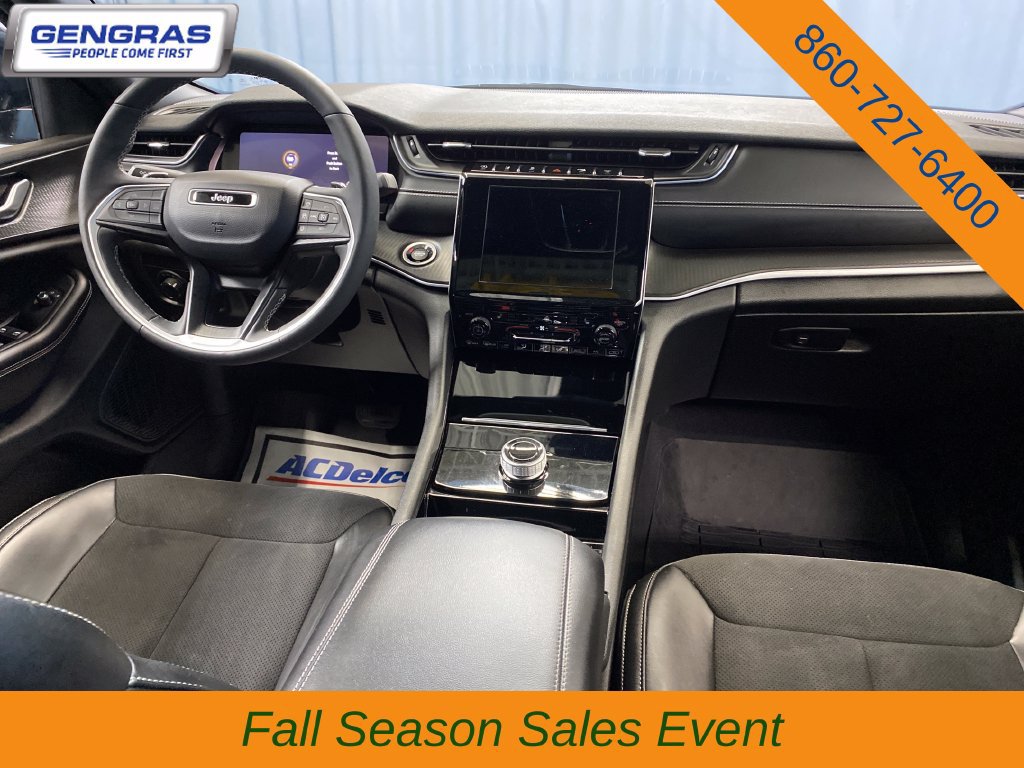 Used 2023 Jeep Grand Cherokee L Altitude AWD/4WD image 42