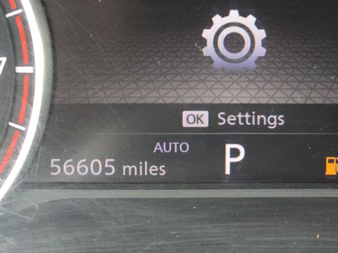 Used 2023 Nissan Rogue S image 28