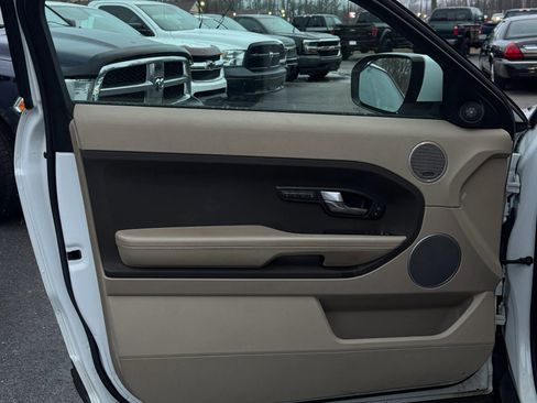 Used 2013 Land Rover Range Rover Evoque Pure Premium image 12