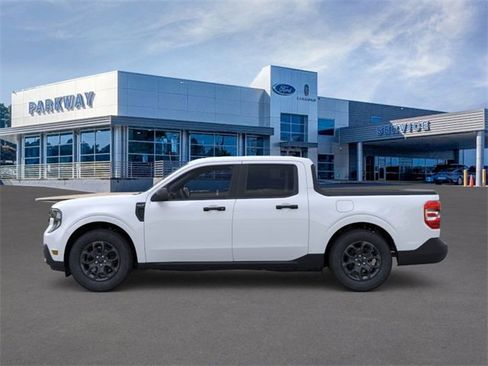 New 2025 Ford Maverick XLT image 3
