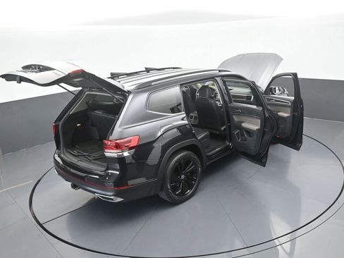 Used 2022 Volkswagen Atlas SE w/ Black Wheel Package image 70