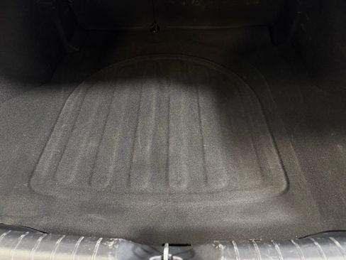 Used 2025 Kia K4 LXS image 32