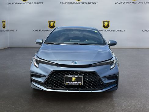 Used 2024 Toyota Corolla SE w/ SE Package FWD image 2