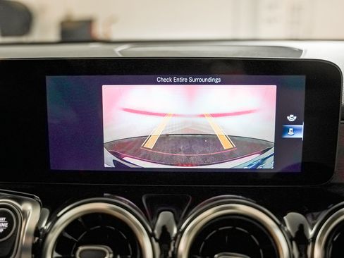 Certified 2023 Mercedes-Benz GLB 250 image 22