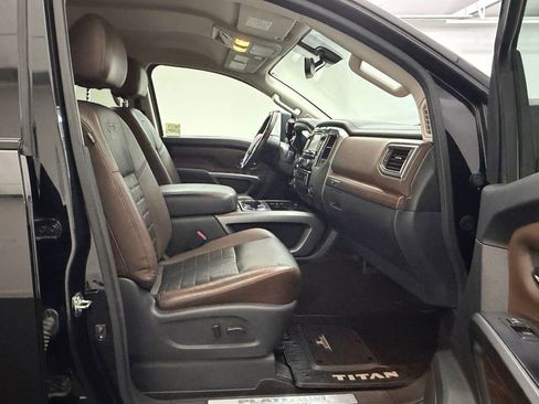 Used 2016 Nissan Titan Platinum Reserve AWD/4WD image 23