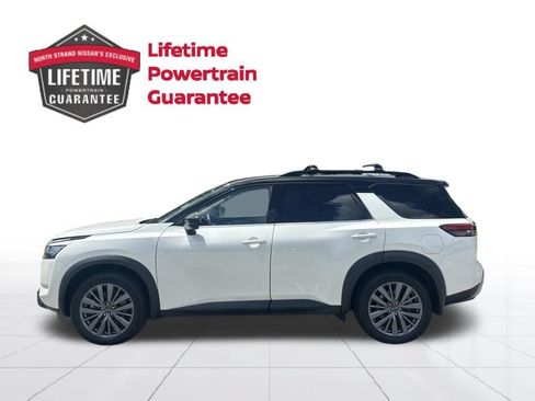Certified 2024 Nissan Pathfinder SL w/ SL Premium Package AWD/4WD image 4