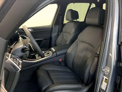 New 2026 BMW X5 xDrive40i w/ Executive Package image 9