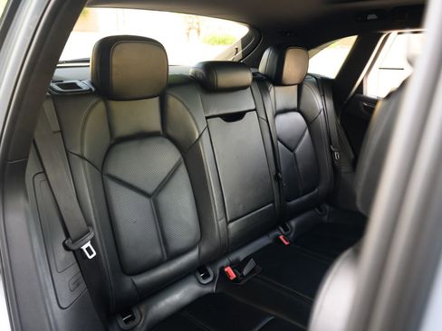 Used 2015 Porsche Macan S AWD/4WD image 13