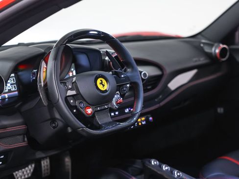 Used 2020 Ferrari F8 Tributo RWD image 37