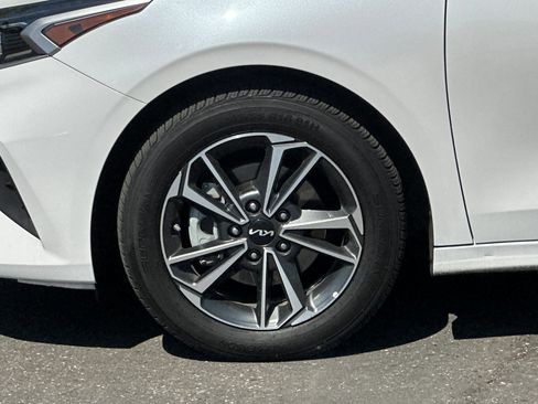 Used 2023 Kia Forte LXS image 24
