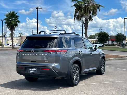 Used 2023 Nissan Pathfinder SV FWD image 7
