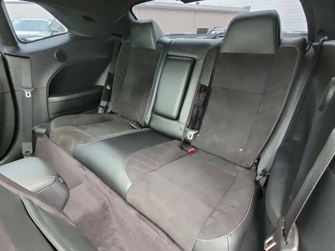Used 2016 Dodge Challenger SRT Hellcat RWD image 17