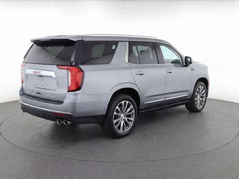 Used 2023 GMC Yukon Denali w/ Denali Reserve Package RWD image 7