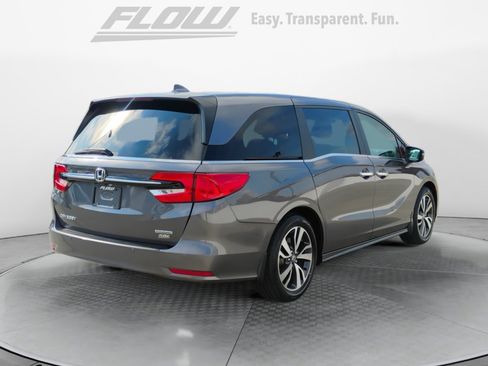 Certified 2024 Honda Odyssey Touring image 7