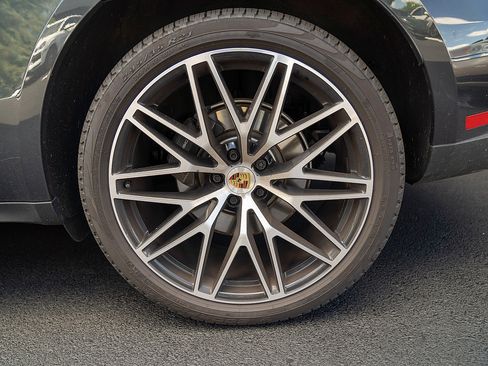 Certified 2026 Porsche Macan Turbo AWD/4WD image 25