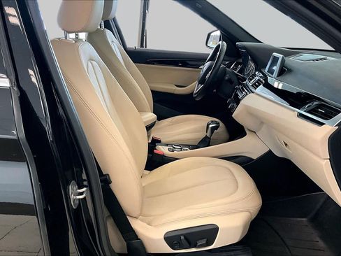 Used 2017 BMW X1 sDrive28i FWD image 8
