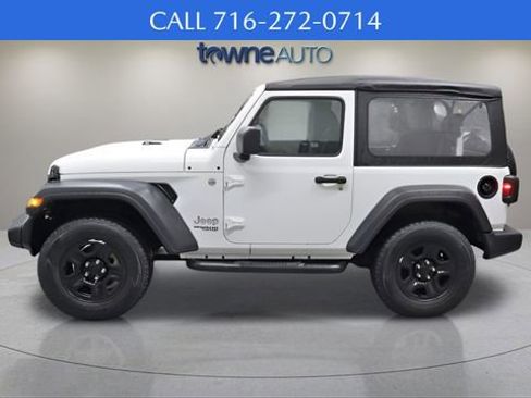 Used 2020 Jeep Wrangler Sport image 3