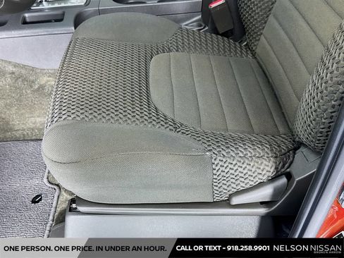 Certified 2018 Nissan Frontier SV RWD image 18