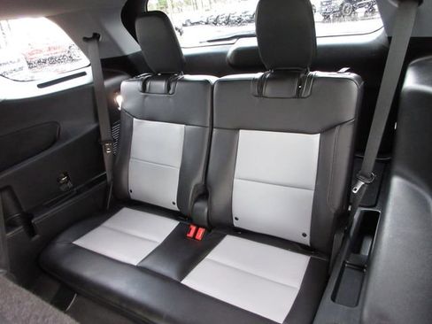 Certified 2022 Ford Explorer XLT w/ Equipment Group 202A image 24