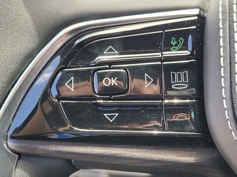 Used 2022 Jeep Grand Cherokee Overland w/ MOPAR Finishing Package AWD/4WD image 26