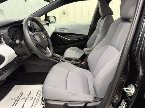 Certified 2025 Toyota Corolla SE image 11