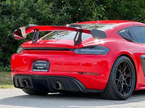 Used 2025 Porsche 718 Cayman GT4 RS RWD image 11