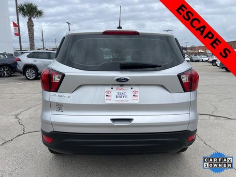 Used 2019 Ford Escape S image 6