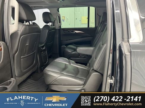 Used 2015 Cadillac Escalade ESV Luxury image 11