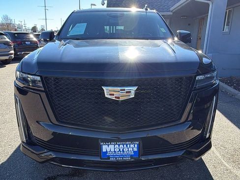 Used 2024 Cadillac Escalade ESV Sport w/ Touring Package image 2