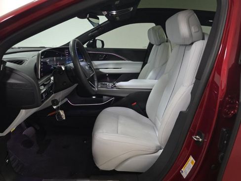 Used 2024 Cadillac Lyriq Sport RWD image 4