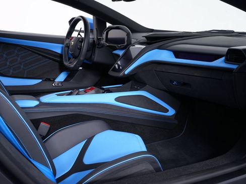 Used 2024 Lamborghini Revuelto AWD/4WD image 28