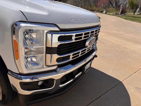 Used 2023 Ford F250 XLT image 28