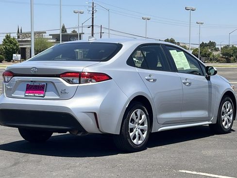Used 2026 Toyota Corolla LE FWD image 4
