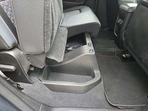 Used 2020 Chevrolet Colorado Z71 image 90