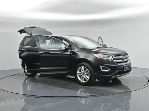 Used 2016 Ford Edge SEL image 31