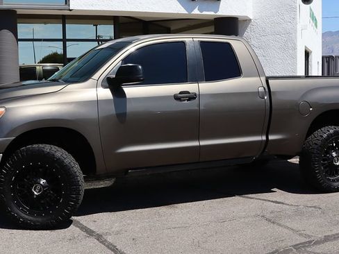 Used 2011 Toyota Tundra 2WD Double Cab w/ Tow Pkg image 4
