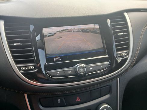 Used 2018 Chevrolet Trax LT FWD image 13