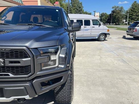 Used 2017 Ford F150 Raptor w/ Equipment Group 802A Luxury AWD/4WD image 4