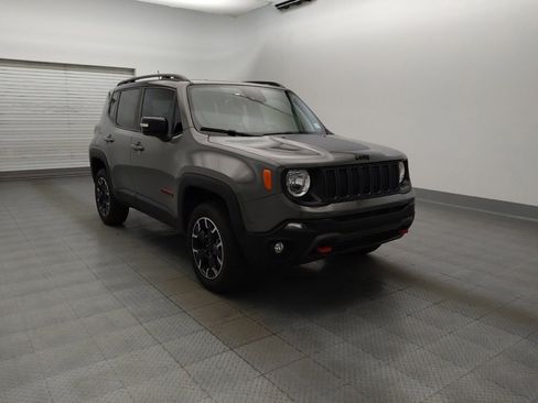 Used 2023 Jeep Renegade Trailhawk w/ Trailer Tow Group image 13
